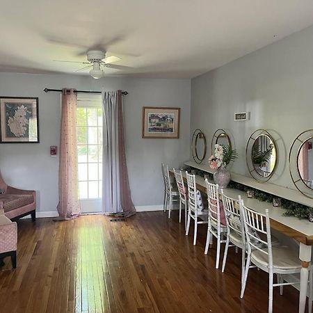 Georgia Palms & Gardens Bed & Breakfast Паудър Спрингс Екстериор снимка